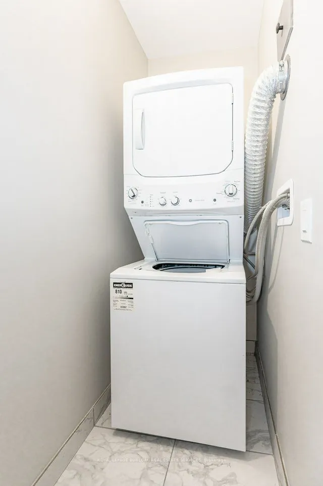 Additional image 23 of 118 King St Unit 418