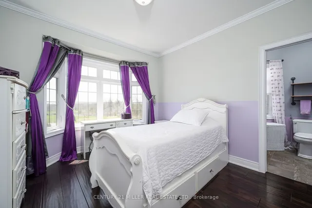 Additional image 25 of 100 Chesswood Tr