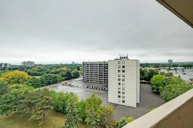 Additional image 31 of 700 DYNES Rd Unit 1003