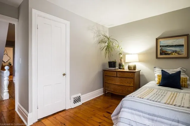 Additional image 20 of 48 Macaulay St