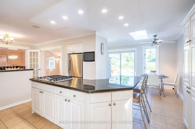 Additional image 8 of 2159 Britannia Rd