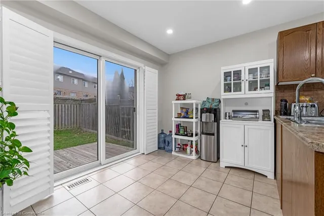 Additional image 9 of 393 Old Mud St