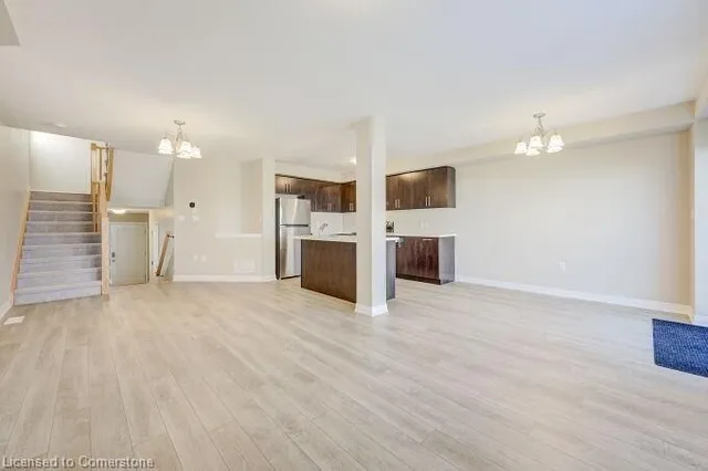 Additional image 10 of 114 Laguna Village Cres