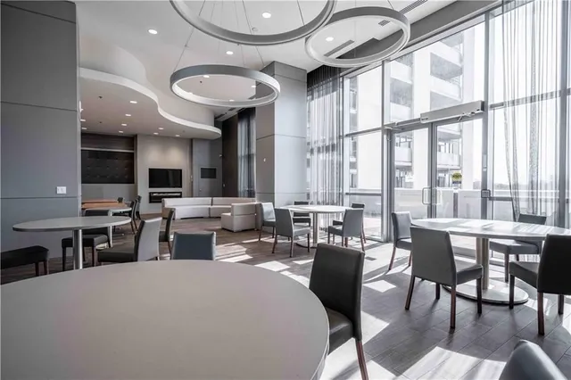 Additional image 33 of 2093 FAIRVIEW St Unit 1702