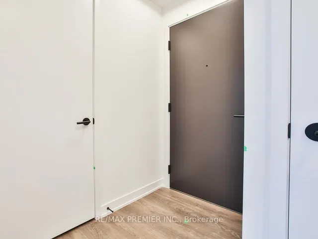 Additional image 6 of 108 Peter St Unit 1715