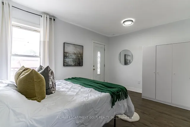 Additional image 27 of 334 Cannon St