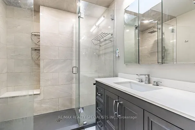 Additional image 14 of 136 Tremaine Rd