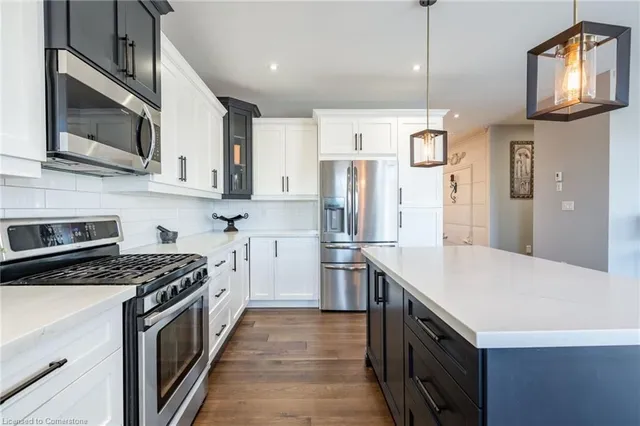 Additional image 11 of 8 Cesar Pl