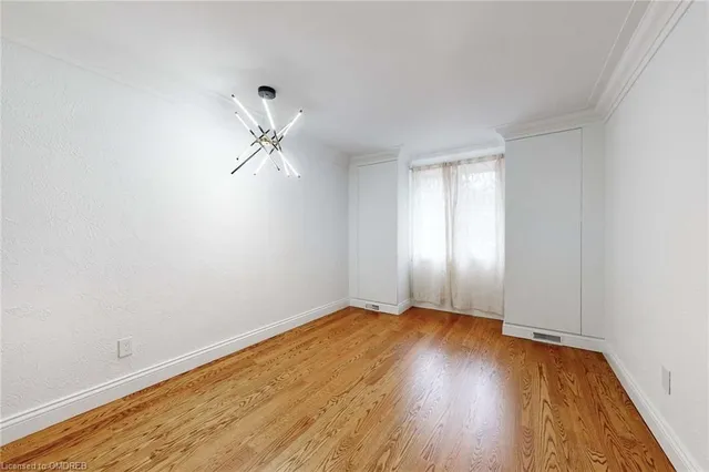 Additional image 21 of 34 Maple Ave