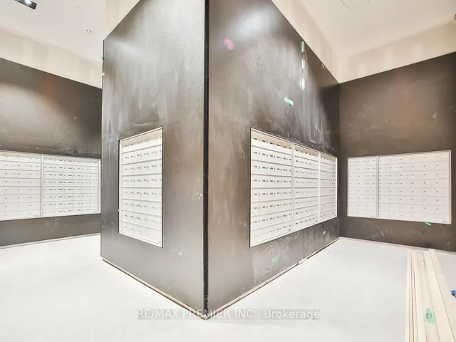 Additional image 36 of 108 Peter St Unit 1715