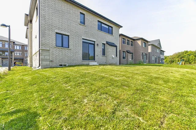 Additional image 12 of 1535 Wellwood Terr