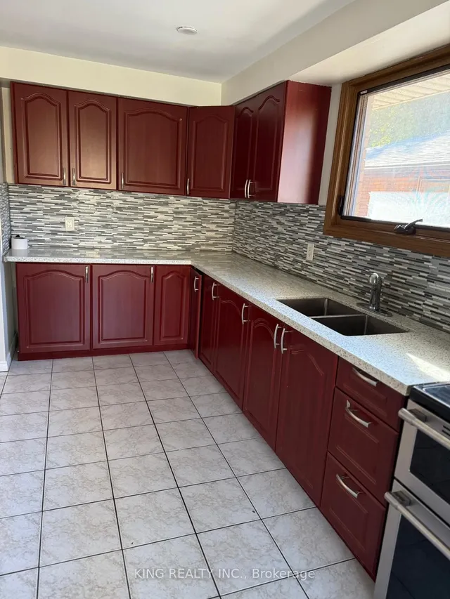 Additional image 5 of 98 FERGUSON Ave