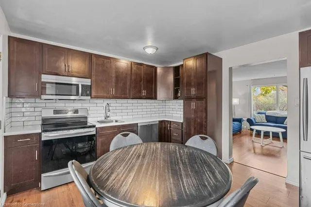 Additional image 11 of 211 Lake Ave