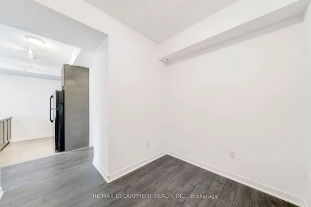 Additional image 12 of 85 Robinson St Unit 606