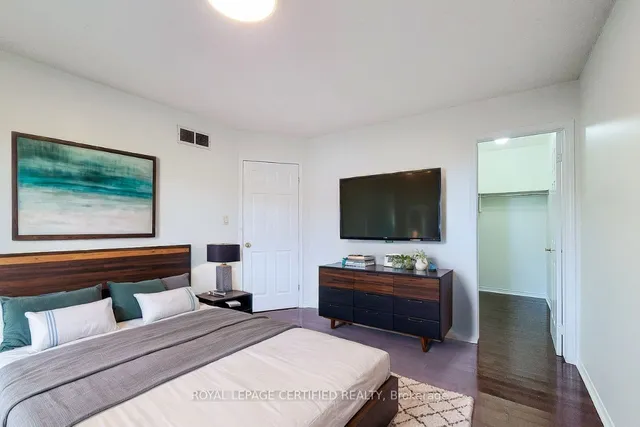 Additional image 11 of 482 Berkindale Dr