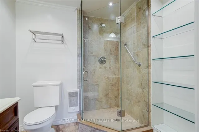 Additional image 11 of 21 East Ave Unit 702