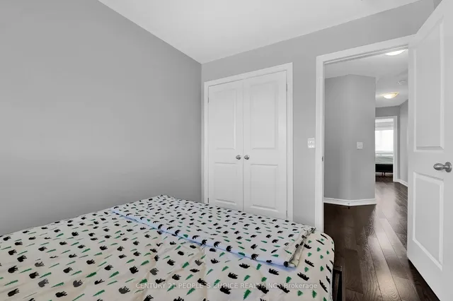 Additional image 27 of 38 Narbonne Cres