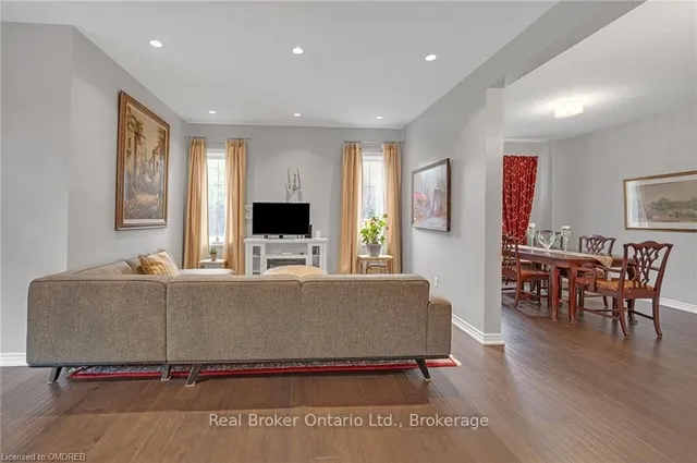 Additional image 18 of 93 SOUTHSHORE CRESCENT