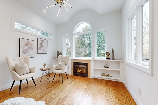 Additional image 18 of 34 Maple Ave