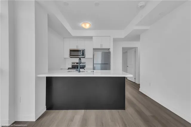 Additional image 13 of 460 Dundas St Unit 406