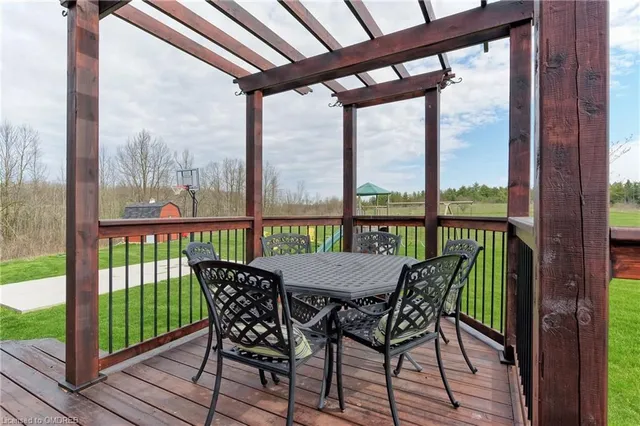 Additional image 45 of 100 Chesswood Trail