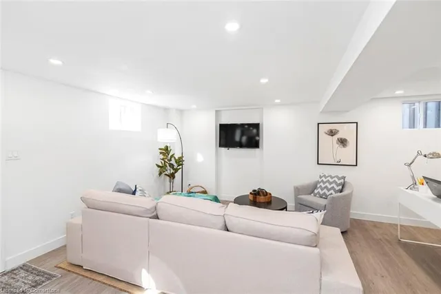 Additional image 39 of 273 Bonaventure Dr