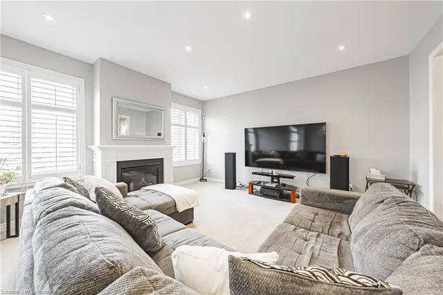 Additional image 15 of 51 Narbonne Cres