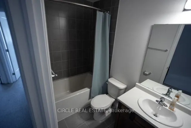 Additional image 10 of 4 Could Lane