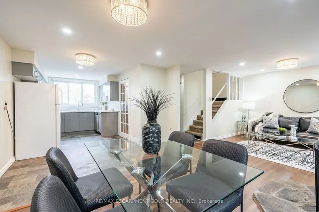 Additional image 11 of 25 Britten Clse Unit B52