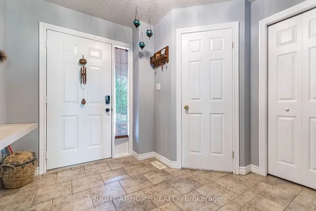 Additional image 4 of 64 Solsbury Cres