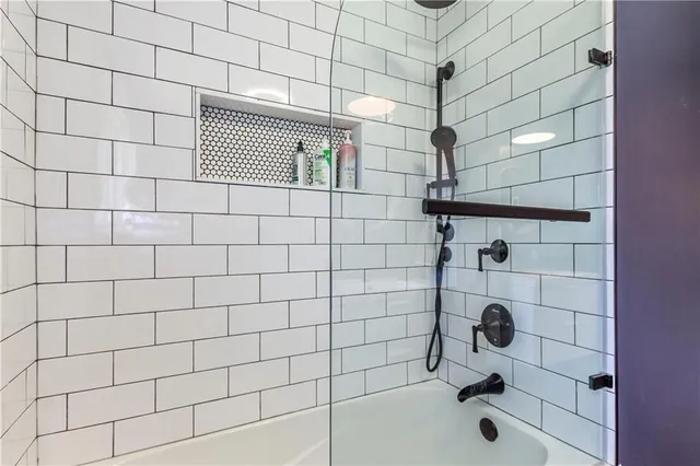 Additional image 15 of 1026 ST MATTHEWS Ave