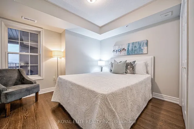 Additional image 20 of 1350 Main St Unit 406