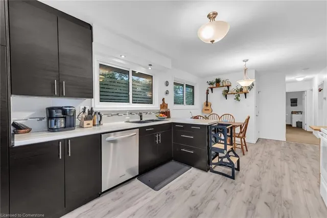 Additional image 13 of 5 Burrwood Dr