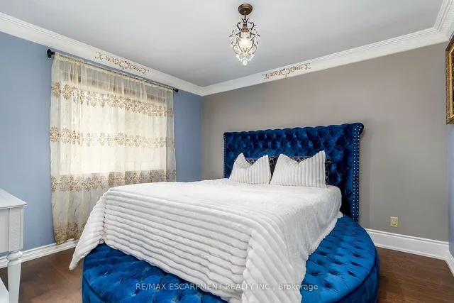 Additional image 26 of 28 STONEGATE Dr