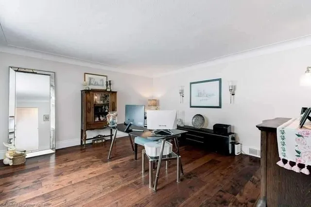 Additional image 6 of 555 Ofield Rd