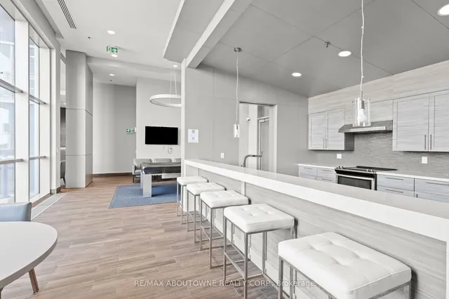 Additional image 28 of 2087 Fairview St Unit 608