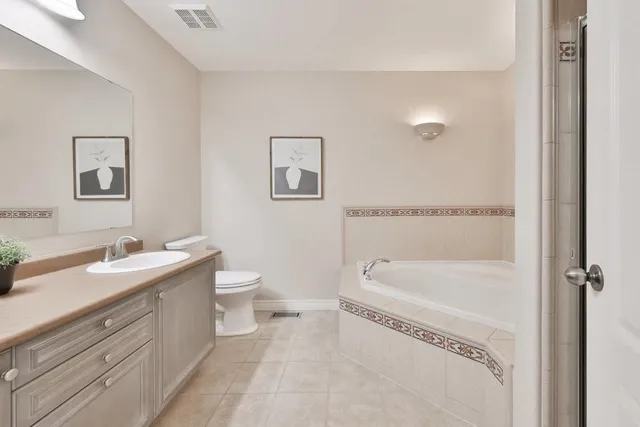 Additional image 23 of 289 PLAINS Rd Unit 24