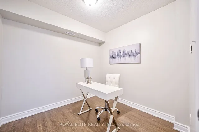 Additional image 23 of 1350 Main St Unit 406