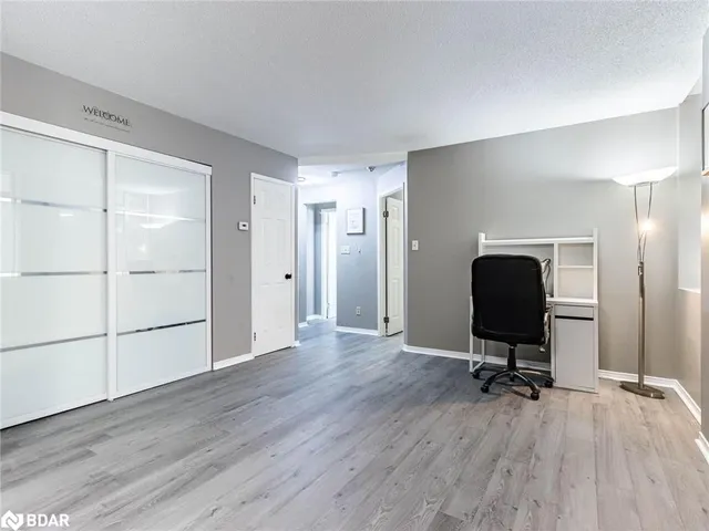 Additional image 5 of 36 James St Unit 303