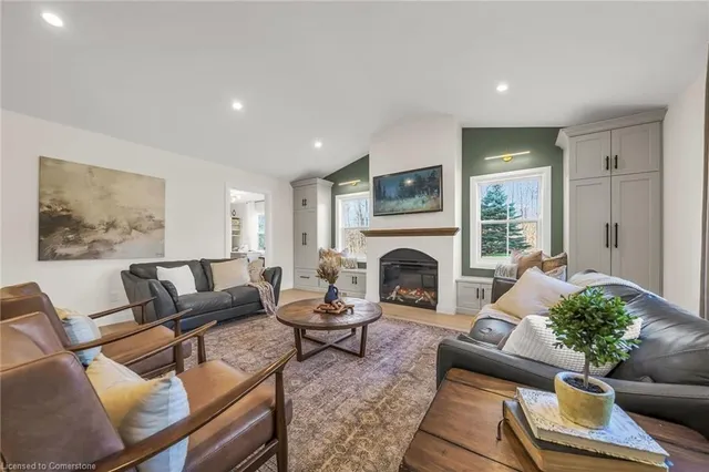 Additional image 8 of 73 Valley Rd