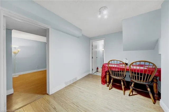 Additional image 31 of 245 Stadacona Ave