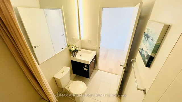 Additional image 27 of 318 King St Unit 508