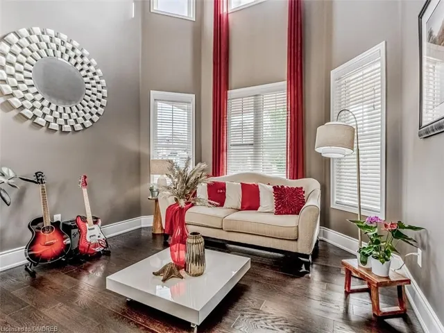 Additional image 6 of 323 Mcdougall Cross