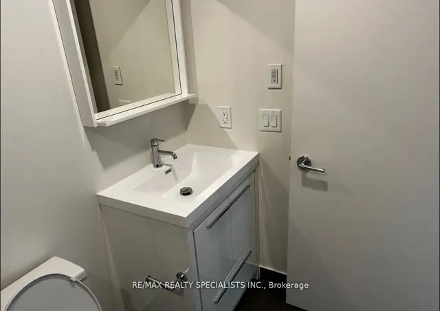 Additional image 14 of 212 King William St Unit 1016