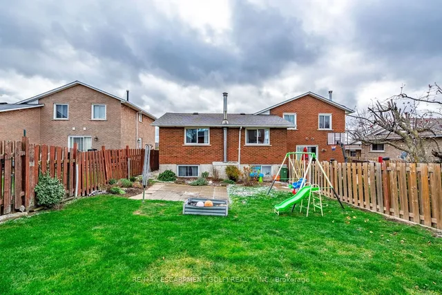 Additional image 40 of 51 LEGGETT Cres