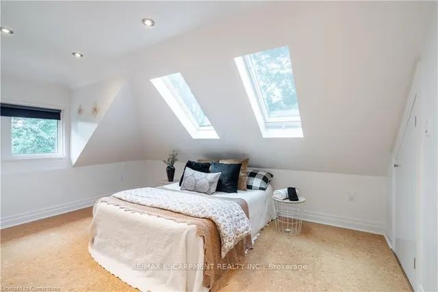 Additional image 26 of 56 Newton Ave