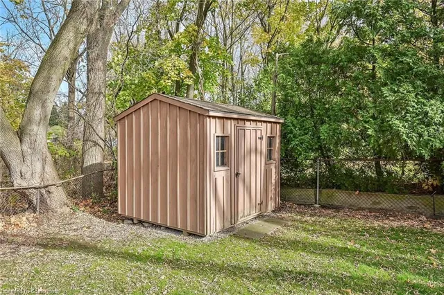 Additional image 41 of 54 Little John Rd