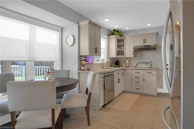 Additional image 16 of 11044 1st Line