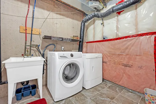 Additional image 35 of 151 Green Rd Unit 12