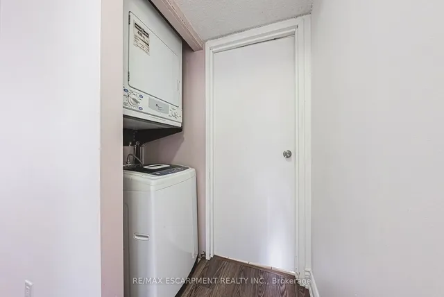 Additional image 16 of 175 Hunter St Unit 504